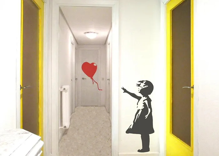 Www Parques De La Catedral Travel Com Parking Privado Gratis 레온