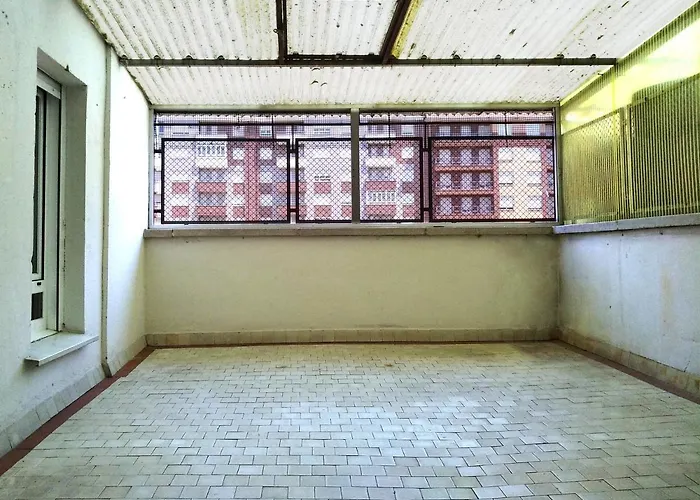 Www Parques De La Catedral Travel Com Parking Privado Gratis * 레온